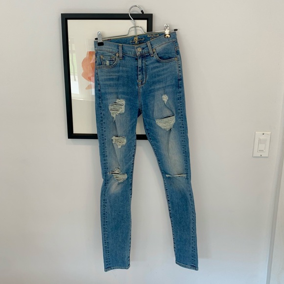 7 for All Mankind - The HW Skinny Destroyed - Picture 1 of 4